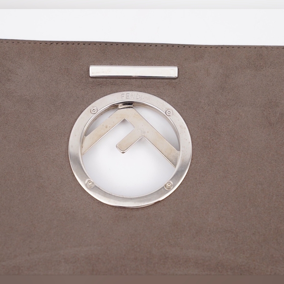 ❌️❌️SOLD❌️❌️AU18❤️ FENDI Vitello Century Opaco F Fendi Shoulder Bag - Picture 15 of 15